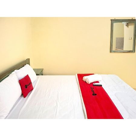 Reddoorz Near Alun Alun Jepara Kesembu Exterior foto