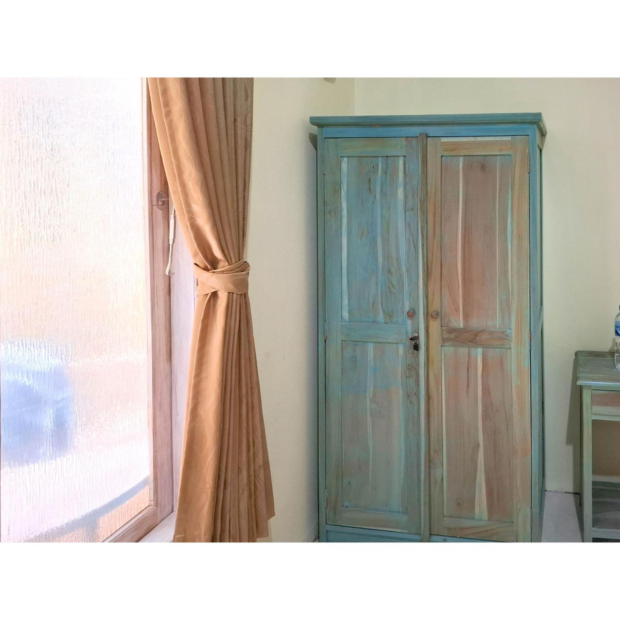 Reddoorz Near Alun Alun Jepara Kesembu Exterior foto