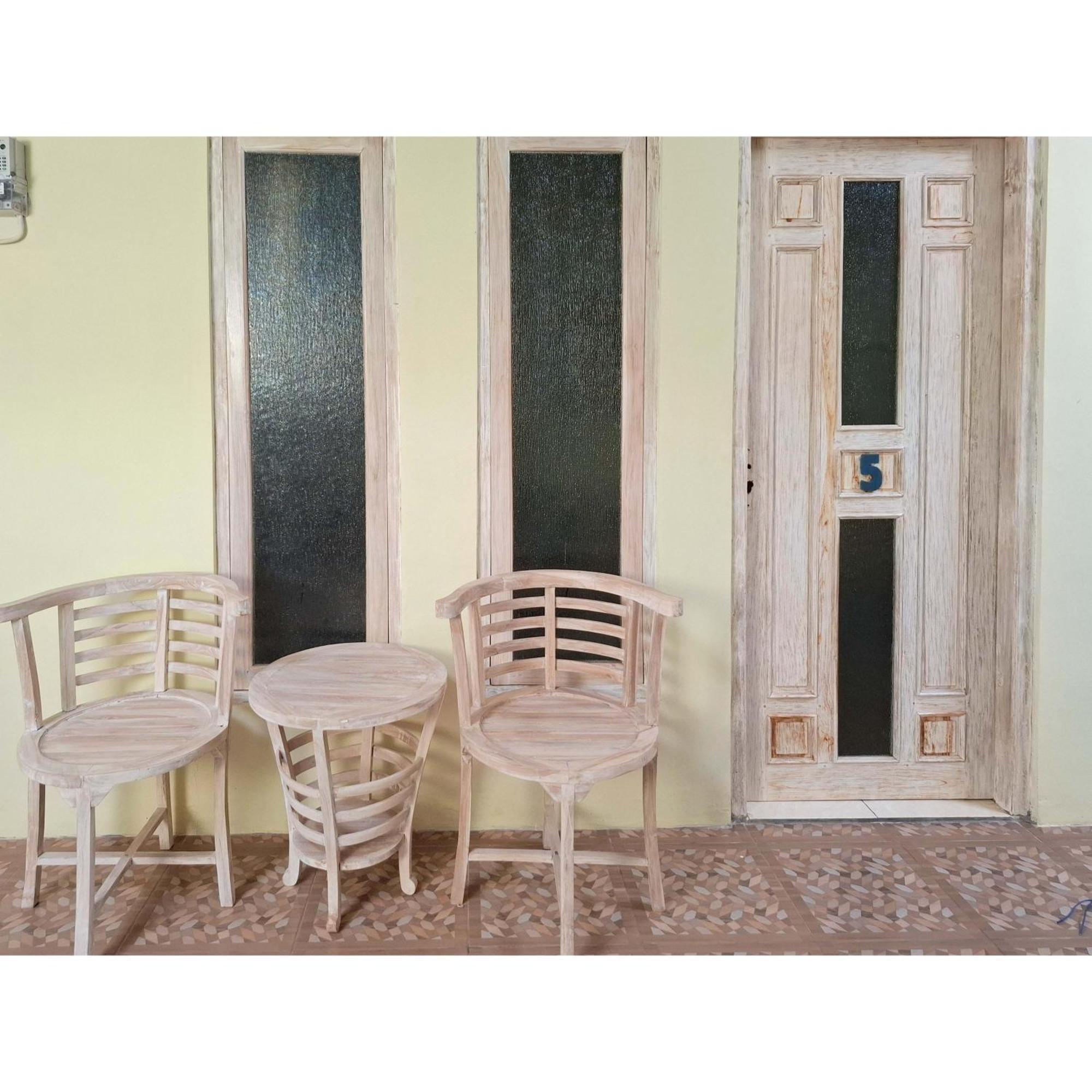 Reddoorz Near Alun Alun Jepara Kesembu Exterior foto